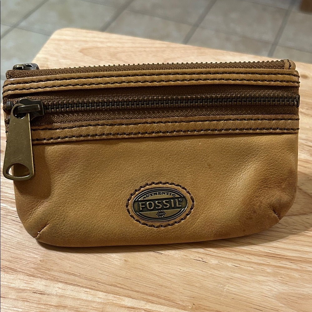 Fossil Tan Leather Zip Wallet